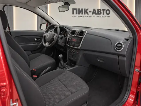 Renault Sandero 2016, салон
