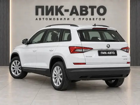 Skoda Kodiaq 2019, вид сзади