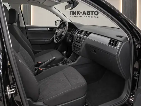 Skoda Rapid 2019, салон