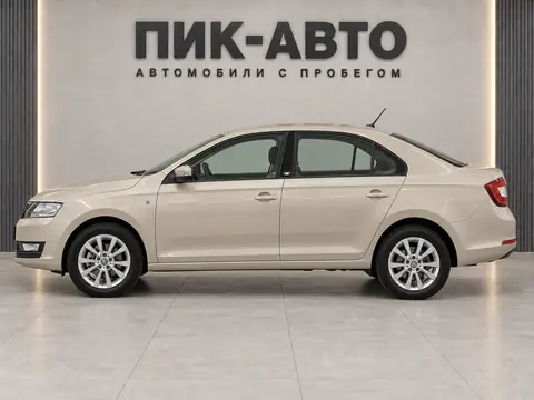 Skoda Rapid 2018, вид сбоку