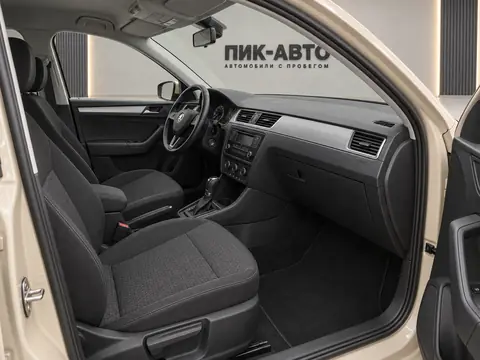 Skoda Rapid 2018, салон