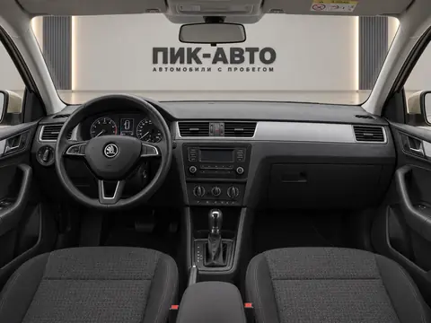 Skoda Rapid 2018, панель приборов