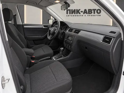 Skoda Rapid 2016, салон