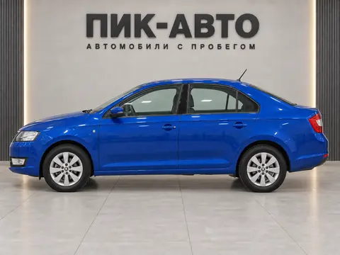 Skoda Rapid 2016, вид сбоку