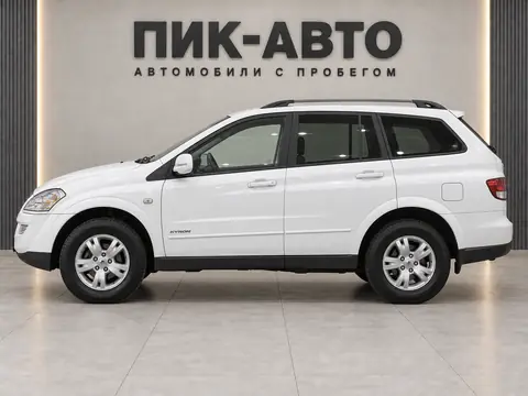 SsangYong Kyron 2014, вид сбоку