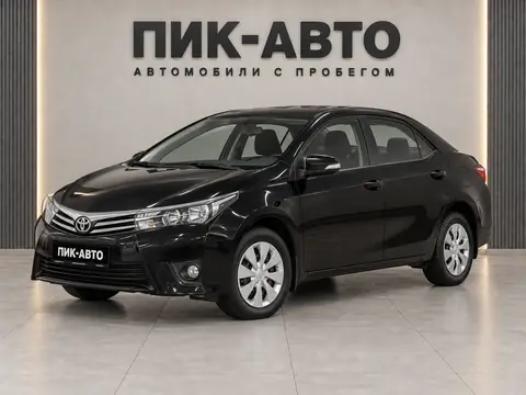 Toyota Corolla 2013, вид спереди