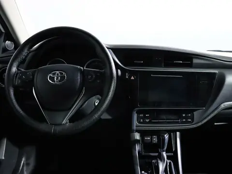 Toyota Corolla 2018, фото 6
