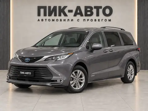 Toyota Sienna 2021, вид спереди