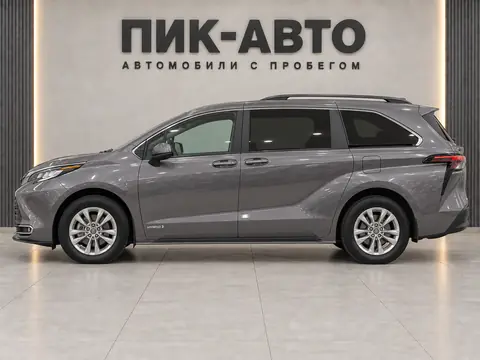 Toyota Sienna 2021, вид сбоку