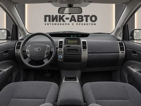 Toyota Prius 2007, панель приборов