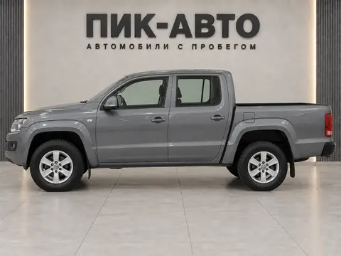 Volkswagen Amarok 2011, вид сбоку