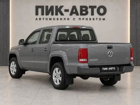 Volkswagen Amarok 2011, вид сзади