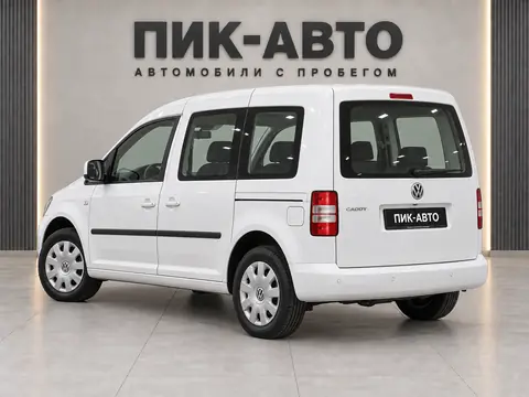 Volkswagen Caddy 2014, вид сзади
