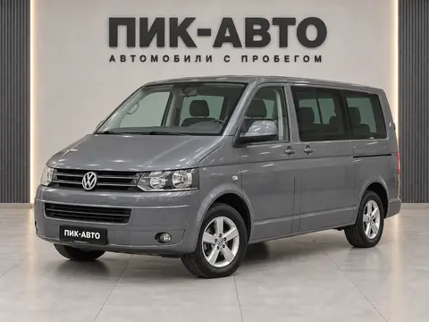 Volkswagen Caravelle 2013, вид спереди