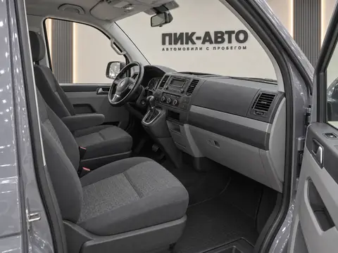 Volkswagen Caravelle 2013, салон