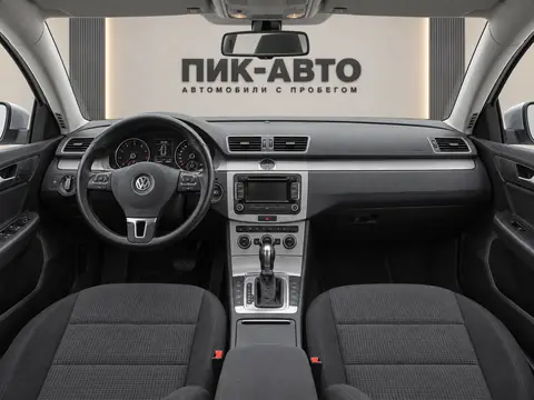 Volkswagen Passat 2014, панель приборов