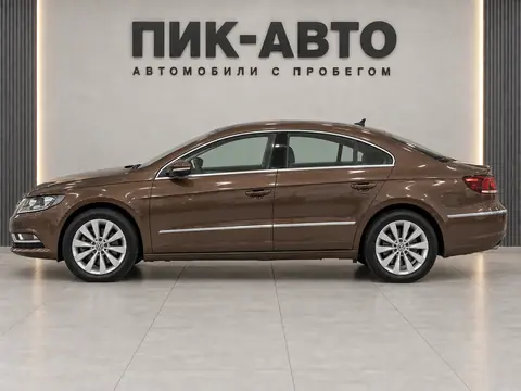 Volkswagen Passat CC 2012, вид сбоку