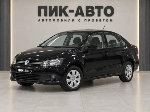 Volkswagen Polo 2011, вид спереди