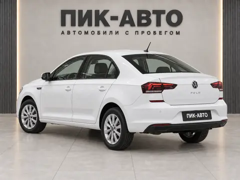 Volkswagen Polo 2022, вид сзади