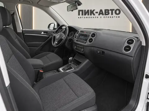 Volkswagen Tiguan 2013, салон