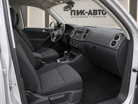 Volkswagen Tiguan 2012, салон