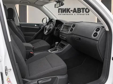 Volkswagen Tiguan 2012, салон