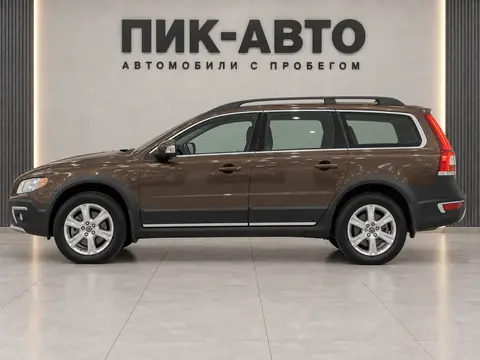 Volvo XC70 2013, вид сбоку