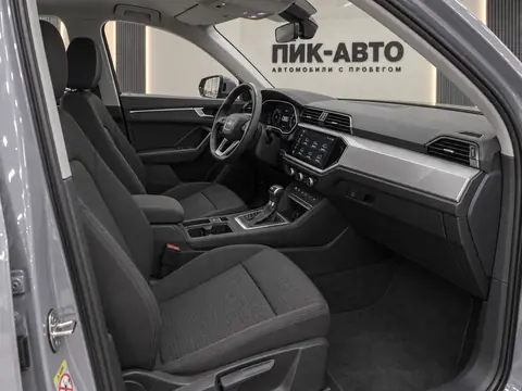Audi Q3 2026, салон