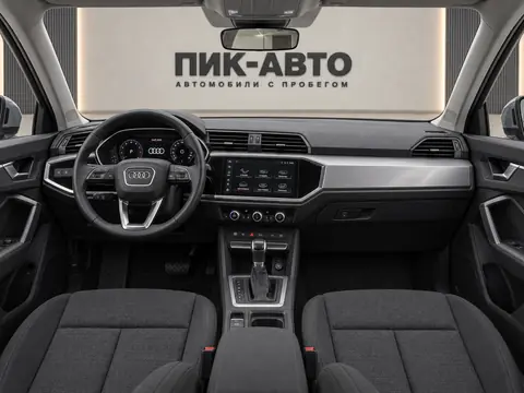 Audi Q3 2026, панель приборов