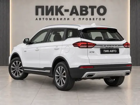 Belgee X70 2026, вид сзади