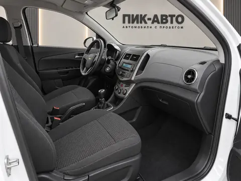 Chevrolet Aveo 2012, салон