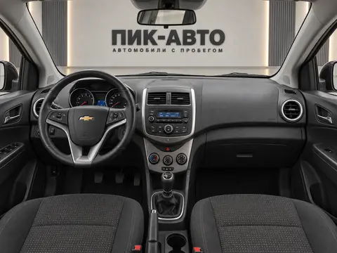 Chevrolet Aveo 2013, панель приборов