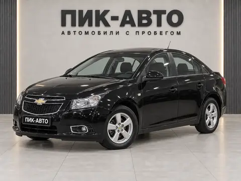 Chevrolet Cruze 2013, вид спереди