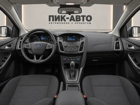 Ford Focus 2016, панель приборов