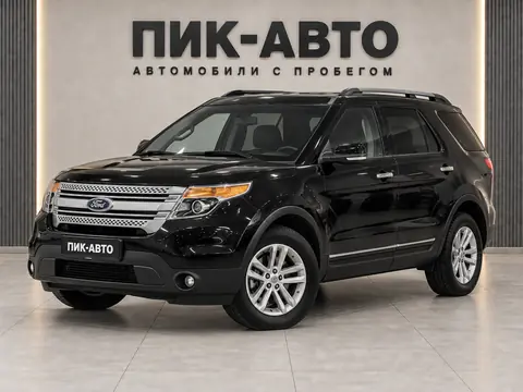 Ford Explorer 2013, вид спереди