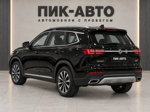 Fengon ix7 2024, вид сзади