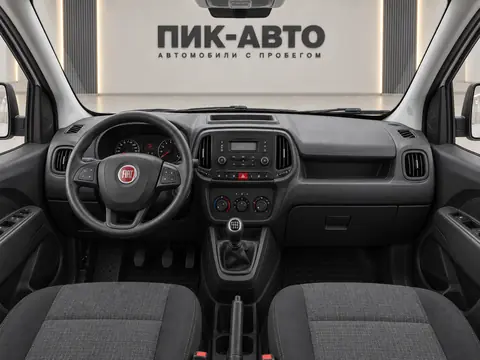 Fiat Doblo 2018, панель приборов