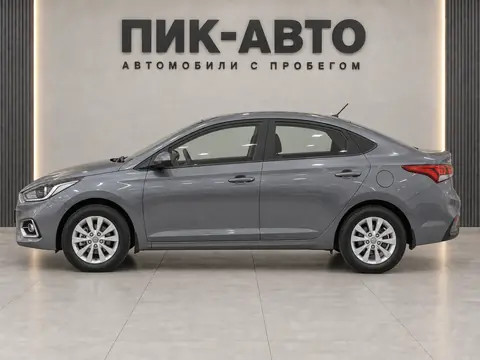 Hyundai Solaris 2018, вид сбоку