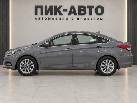 Hyundai i40 2015, вид сбоку