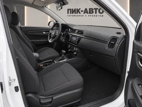 Kia Rio 2018, салон