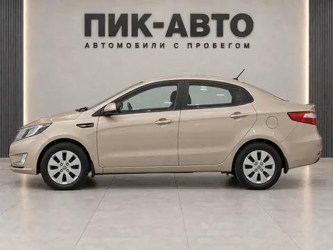 Kia Rio 2014, вид сбоку