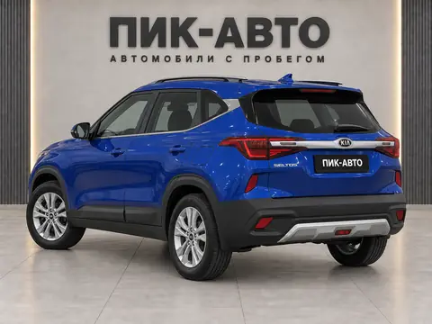 Kia Seltos 2021, вид сзади