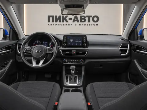 Kia Seltos 2021, панель приборов