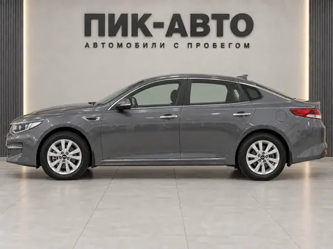 Kia Optima 2017, вид сбоку