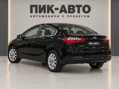 Kia Cerato 2014, вид сзади