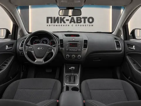Kia Cerato 2014, панель приборов