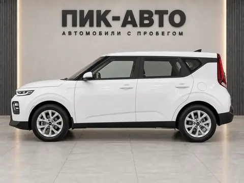 Kia Soul 2021, вид сбоку