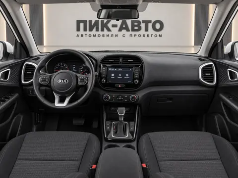Kia Soul 2021, панель приборов