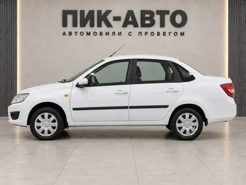 Lada Granta 2016, вид сбоку