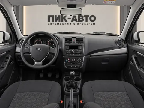 Lada Granta 2024, панель приборов